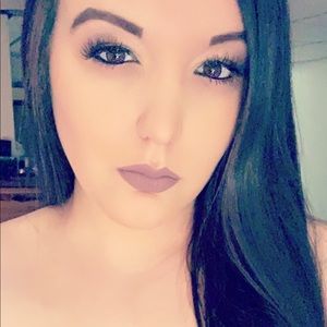 Meet your Posher, Mikayla